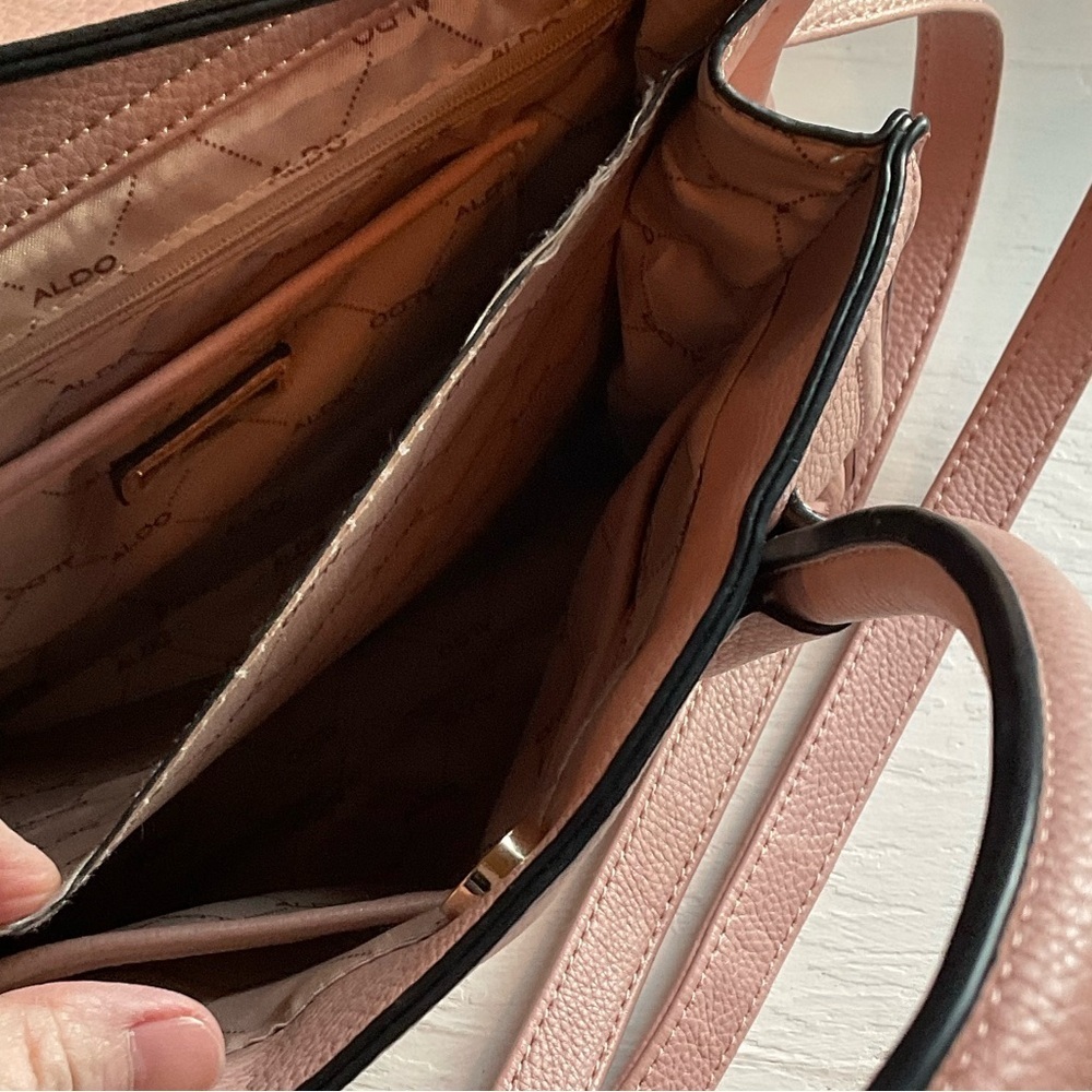 Aldo Bag Blush Pink Faux Leather PU Handbag / Shoulder Multi Pocket Purse - Picture 3 of 9